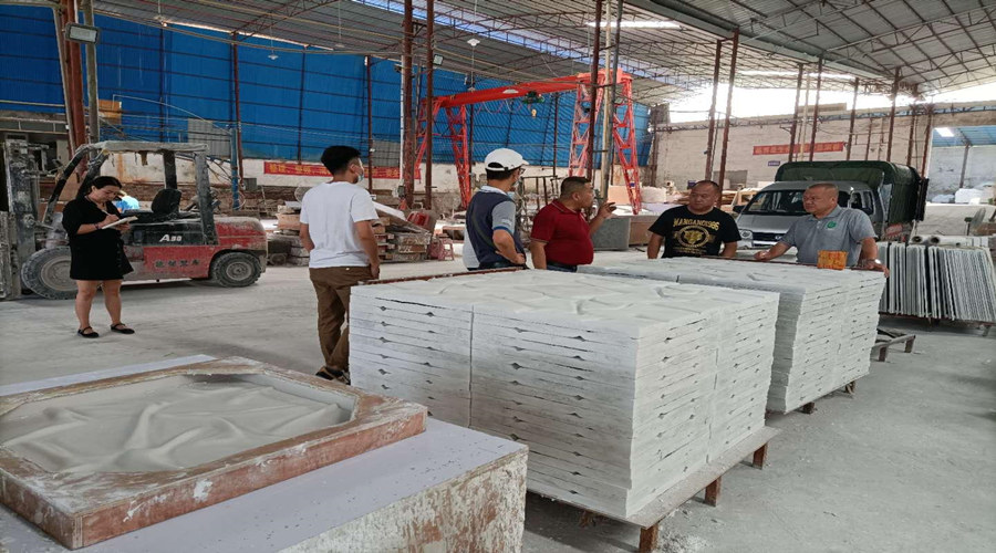 飾紀(jì)上品生產(chǎn)車間 飾紀(jì)上品生產(chǎn)車間