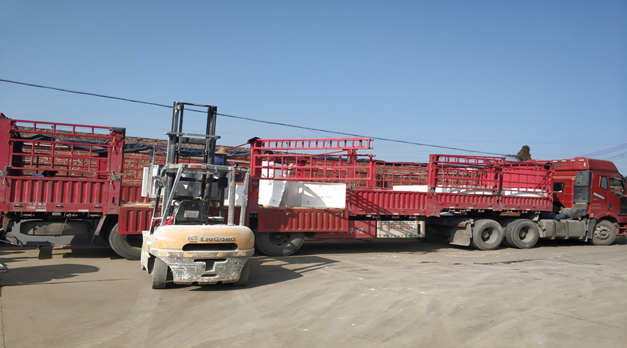 GRG構件裝車發(fā)貨 GRG構件裝車發(fā)貨