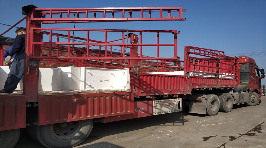 GRG構件裝車發(fā)貨 GRG構件裝車發(fā)貨