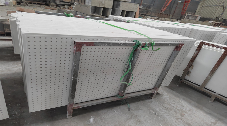 西安SOHO潤朗辦公會所GRG穿孔板吊頂項(xiàng)目 西安SOHO潤朗辦公會所GRG穿孔板吊頂項(xiàng)目