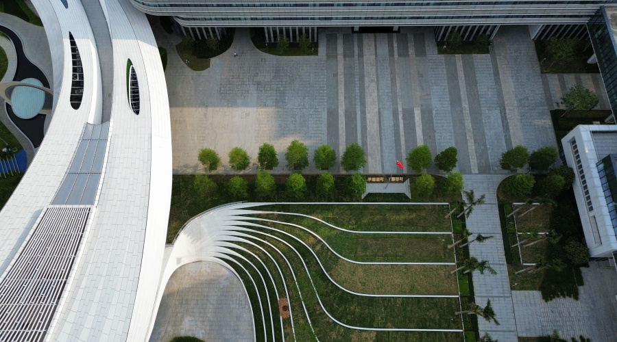 東莞大灣區大學GRC構件收口工程案例 東莞大灣區大學GRC構件收口工程案例