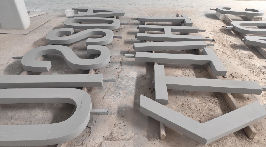 海南海口岸線UHPC坐凳與吧臺(tái)工程案例